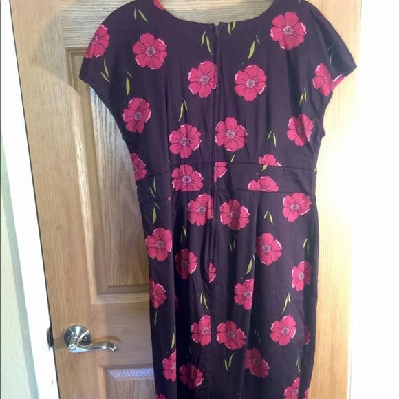 Mod cloth Stop Staring Pin up floral wiggle dress - Picture 4 of 5